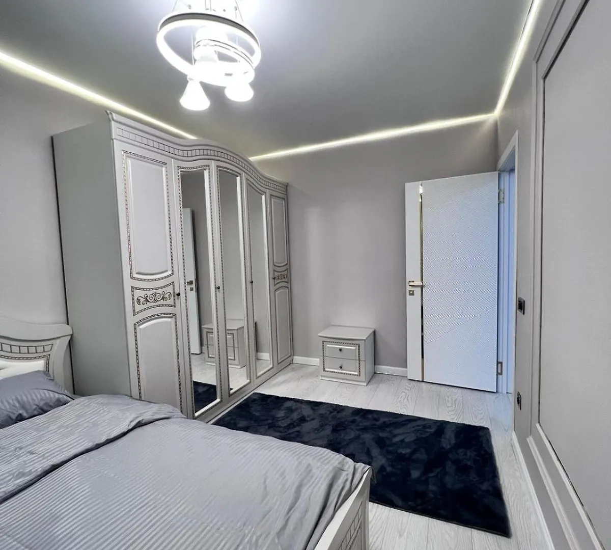 Apartment Апартамент Достар 2-Х Комнатная Almaty